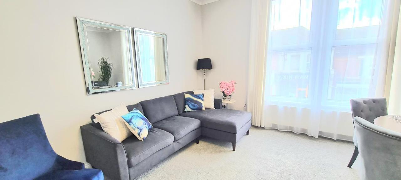 Spacious 3 Bed Flat Near The Sea With Parking Борнмут Екстер'єр фото